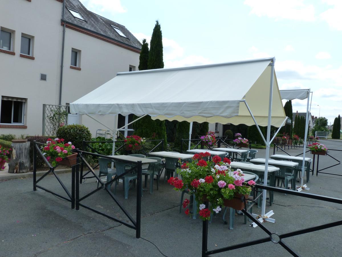 Hostellerie Du Chateau Saint-Pere-sur-Loire Экстерьер фото